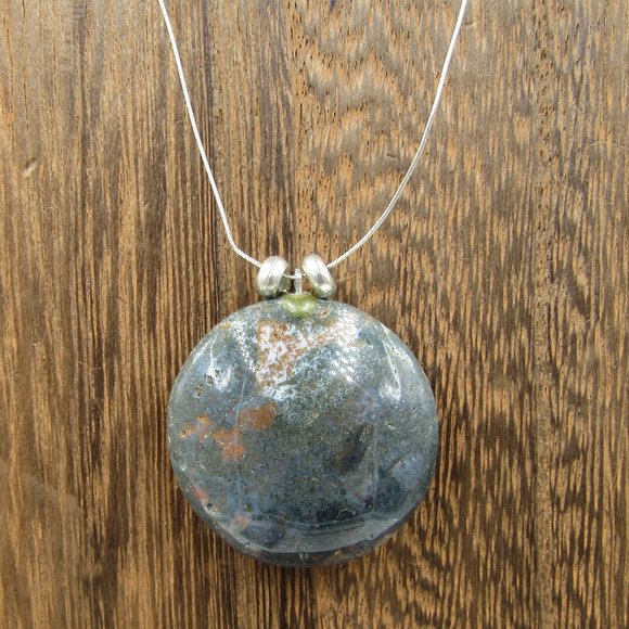 Jewelry - 20" Silver Tone Large Stone Pendant Necklace